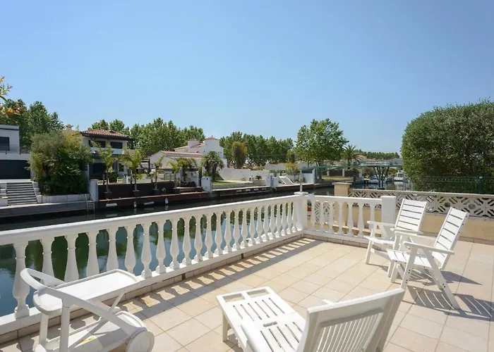 Casa Fluvia Empuriabrava