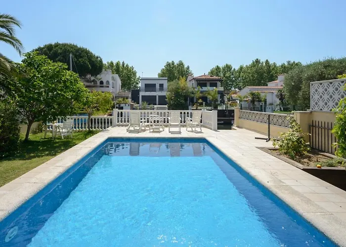 Casa Fluvia Willa *