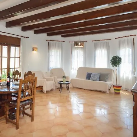 Casa Fluvia